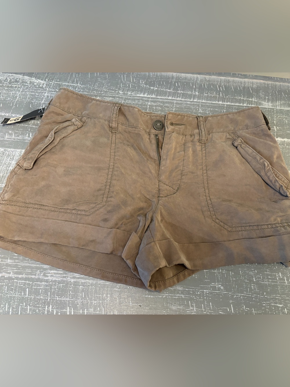 Aritzia TNA Shorts— NWT